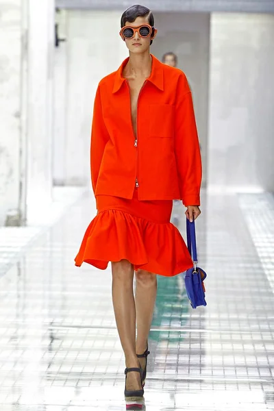 Look 5
